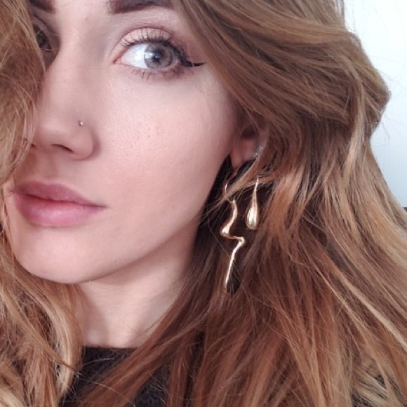 ✨Gold asymmetrical earrings - Picture 7 of 9